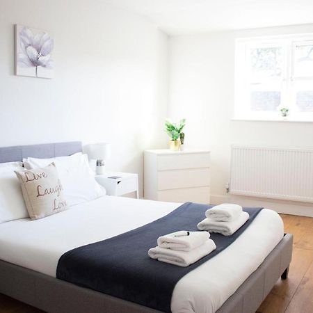 Large Ground Floor Pet Friendly 2 Bedroom Apartment With Free Parking Loughborough Eksteriør billede