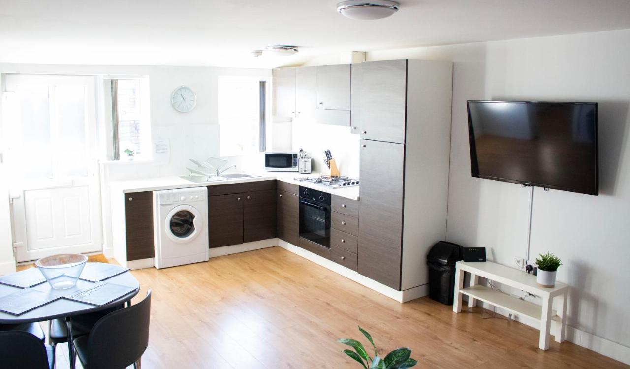 Large Ground Floor Pet Friendly 2 Bedroom Apartment With Free Parking Loughborough Eksteriør billede